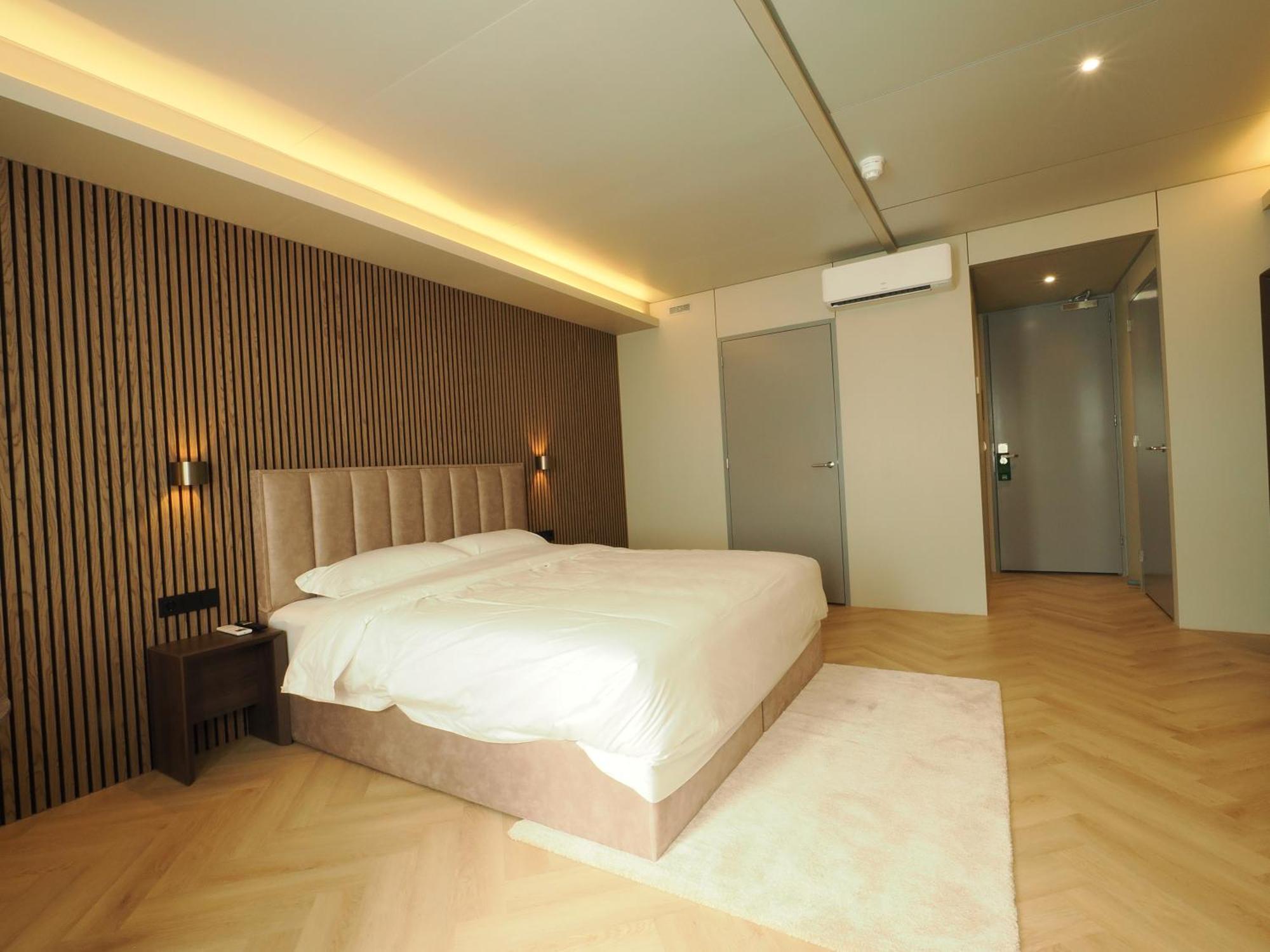 Tung Hotel Zeewolde Dış mekan fotoğraf